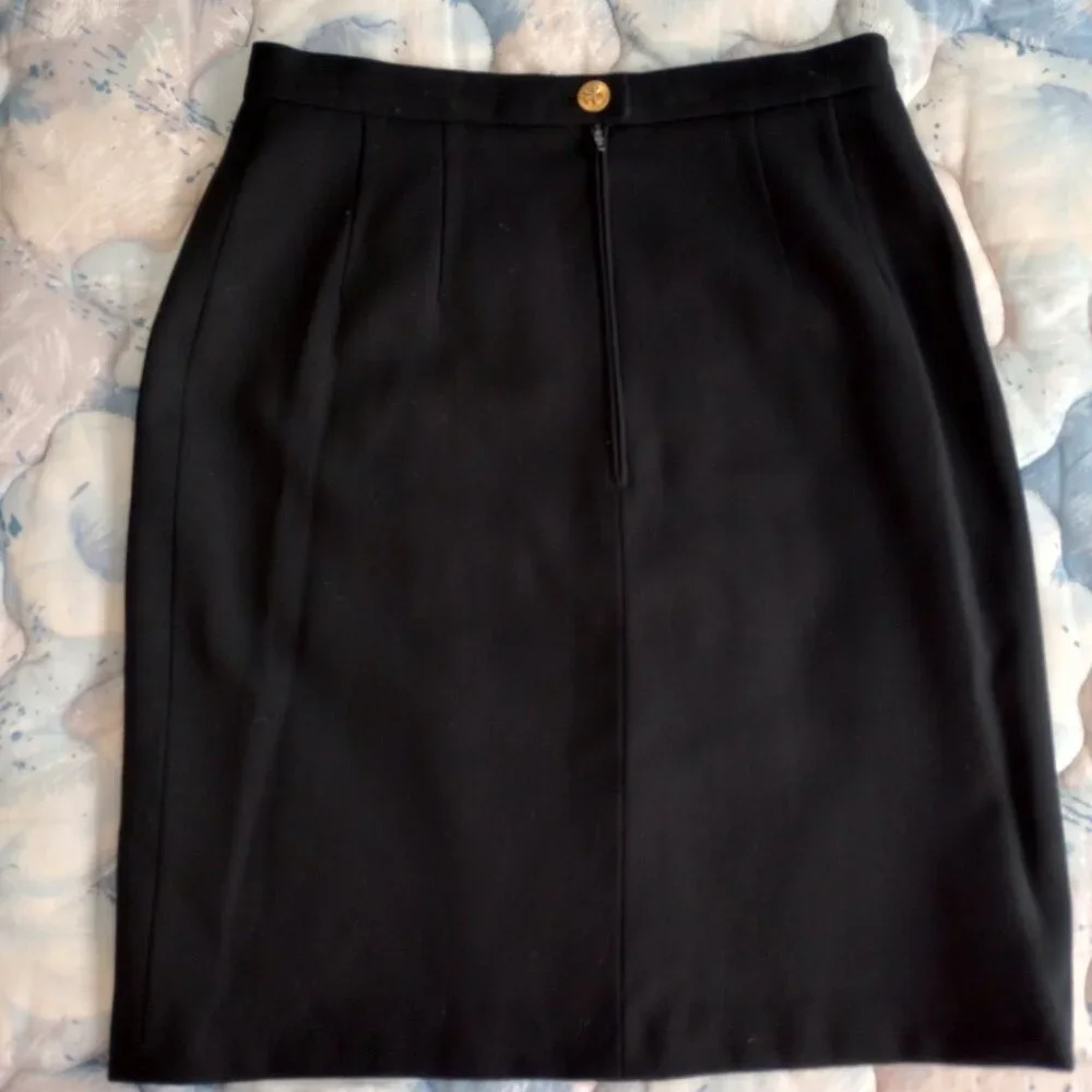Chanel Boutique vintage black skirt, Clover button,  France